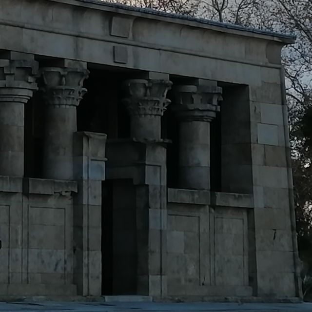 madrid-west-park-and-debod-temple