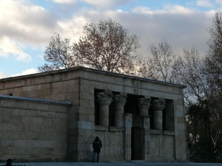 madrid-west-park-and-debod-temple