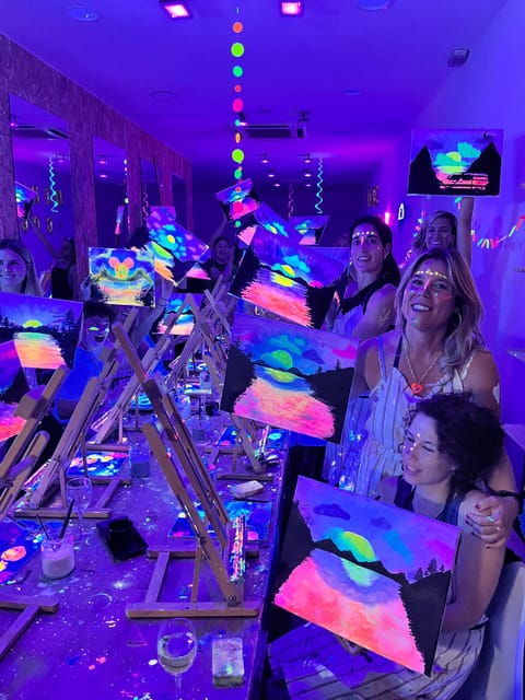 madrid-wine-gogh-glow-academy-paint-and-sip-classes