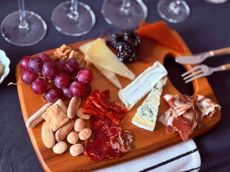 Madrid: Wines & Wonders - A Tasting in a Private Gallery - Madrid: Wines & Wonders - A Tasting in a Private Gallery