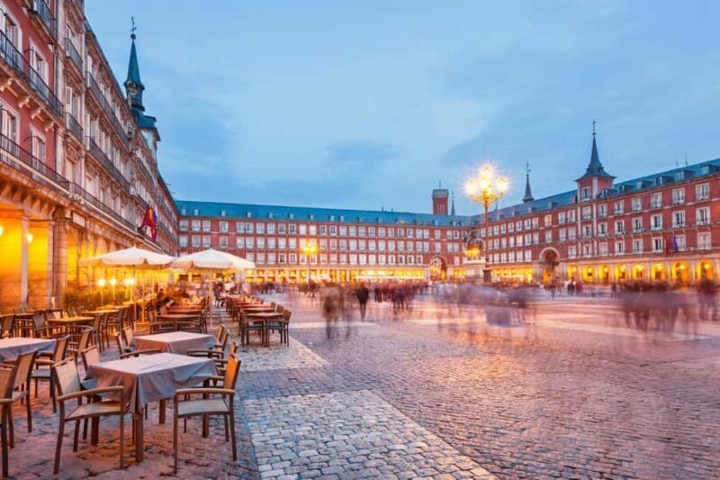 Madrids Private Walking Tour: A Food Tasting Journey - Key Points