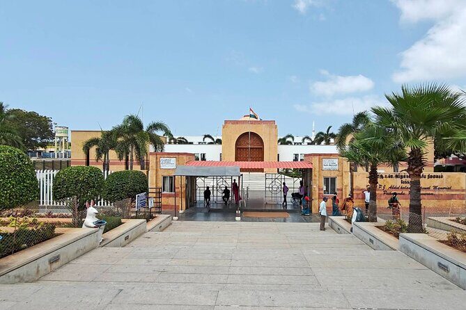 Madurai to Rameswaram and Dhanushkodi - One Day Tour - FAQ