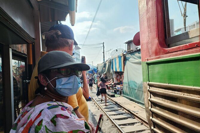 Mae Klong Railway, Amphawa Floating Market Day Tour from Bangkok - The Itinerary: A Closer Look at What You’ll Experience