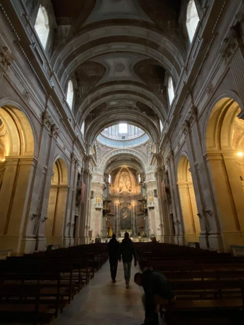 mafra-ericeira-queluz-full-day-private-transport