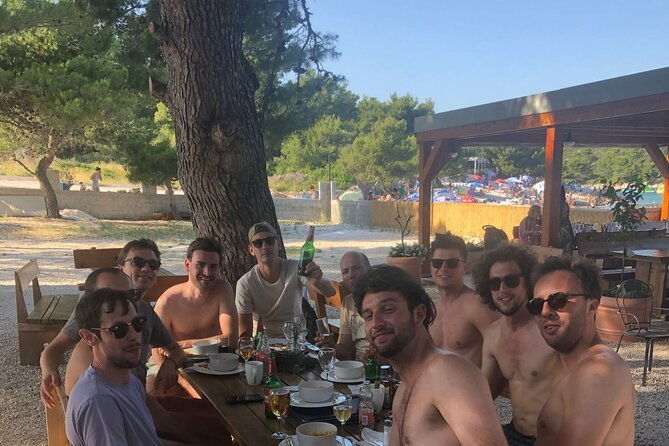 magic-blue-lagoon-3-islands-tour-water-wine-included