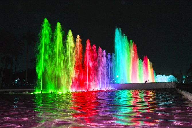 magic-fountains-park-bohemian-barranco-evening-tour