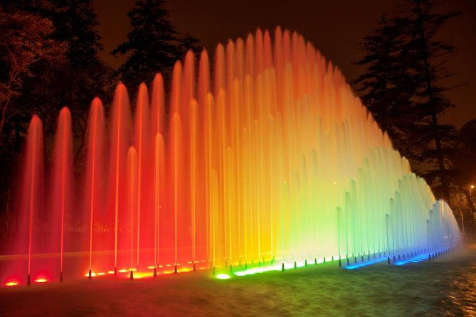 magic-fountains-park-bohemian-barranco-evening-tour
