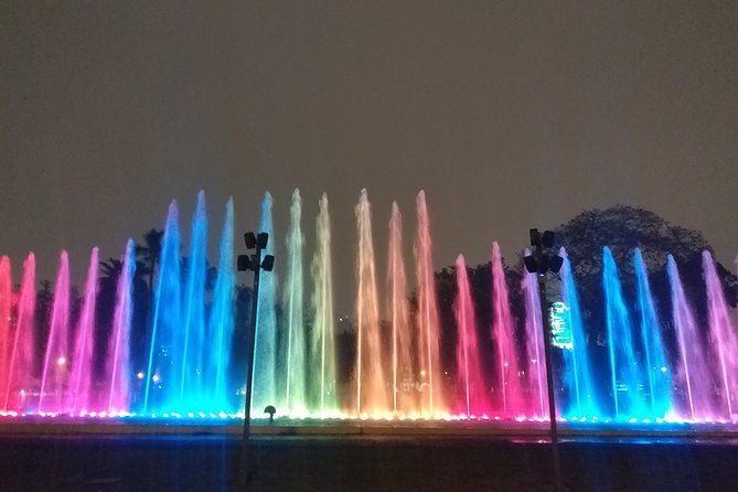 magic-fountains-park-bohemian-barranco-evening-tour