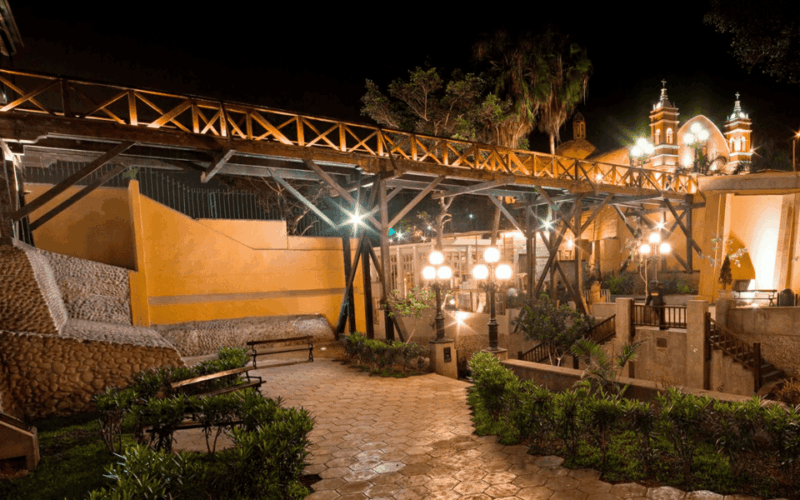 magic-fountains-park-light-show-bohemian-barranco-tour