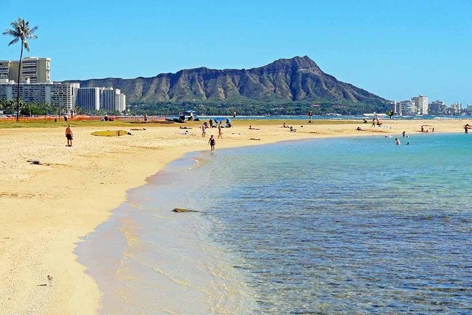 magic-island-and-ala-moana-beach-park-hoverboard-tour
