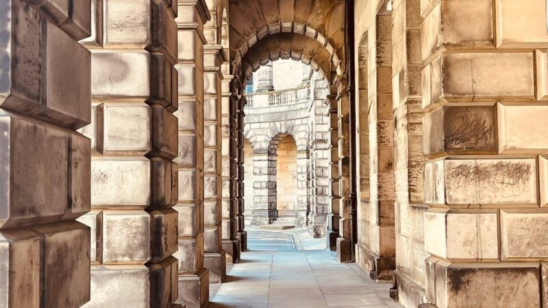magical-edinburgh-walking-tour