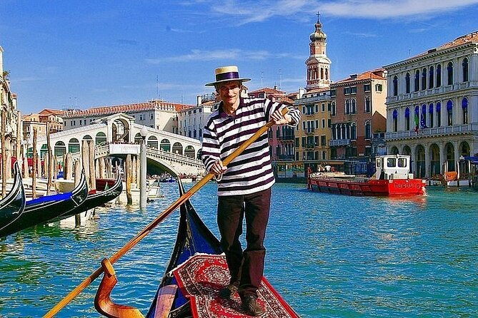 magical-gondola-journey-explore-venices-grand-canal-in-style