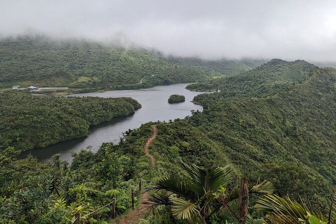magical-hike-fresh-water-lake