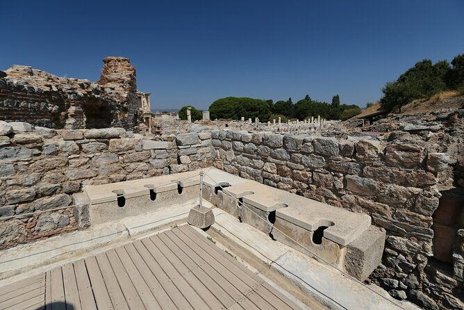 magnificent-ephesus-tour-from-kusadasi-hotels-selcuk-hotels