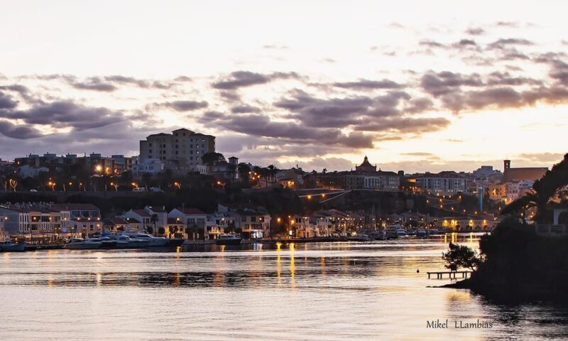 Mahón Menorca: Private boat tour with aperitif and sunset. - Who Is This Tour Best For?