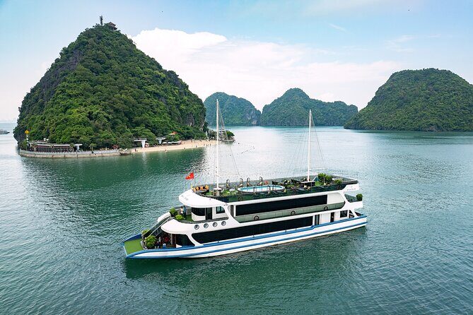Maia Cruise A Luxurious 5-Star Day Tour in Ha Long Bay - A Deep Dive into the Maia Cruise Experience