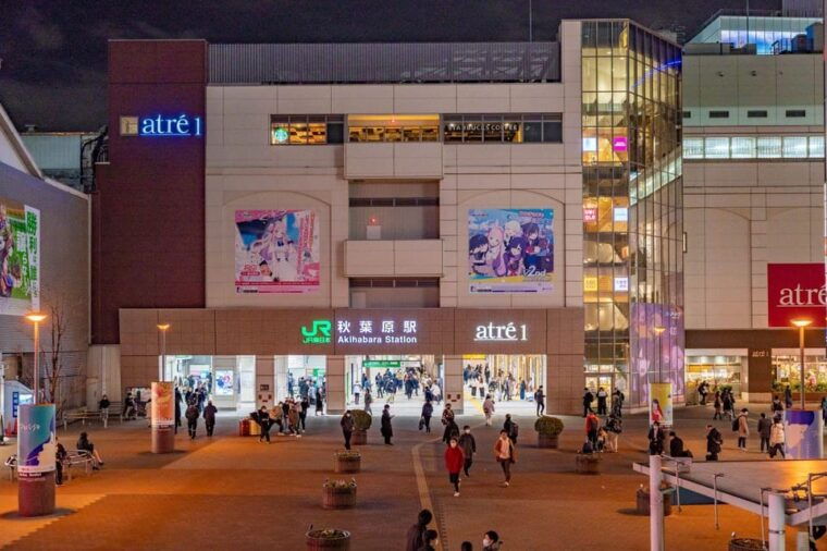 maid-cafe-tour-by-former-maid-cafe-manager