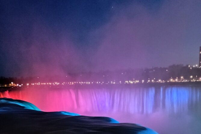 maid-of-the-mist-fireworks-night-time-boat-tour-in-canada