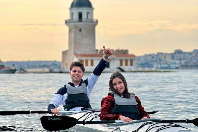 maidens-tower-canoe-tour-istanbul-from-the-waters