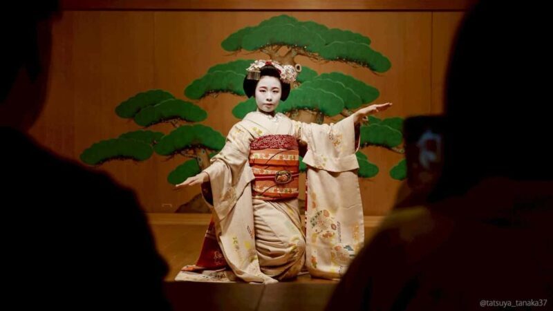 Maiko Dance and Tea Ceremony on a Noh Stage in Kyoto - Key Points