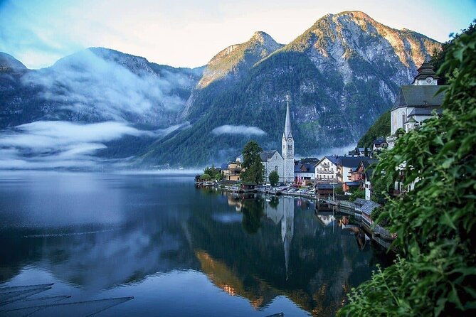 majestic-walking-tour-of-hallstatt