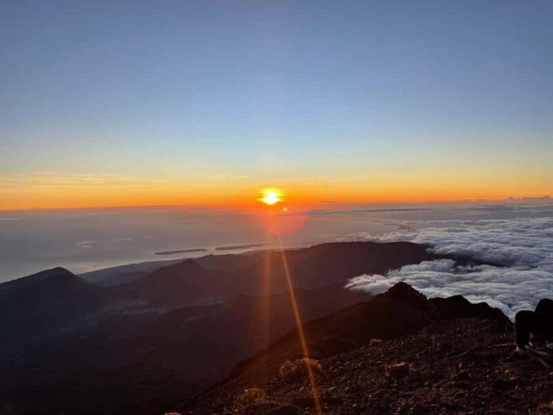 Majesty Mount Rinjani Summit 3,726M Lombok's Epick Adventure - Key Points