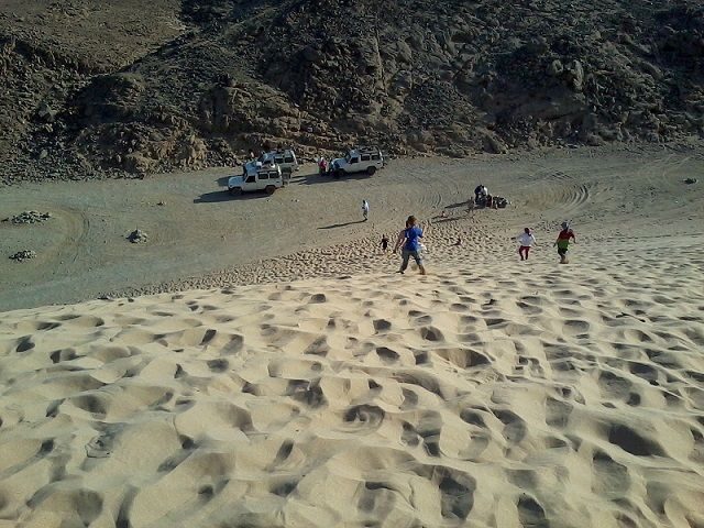 Makadi Bay: Jeep Safari Adventure with Bedouin guide - Overview of the Tour Experience