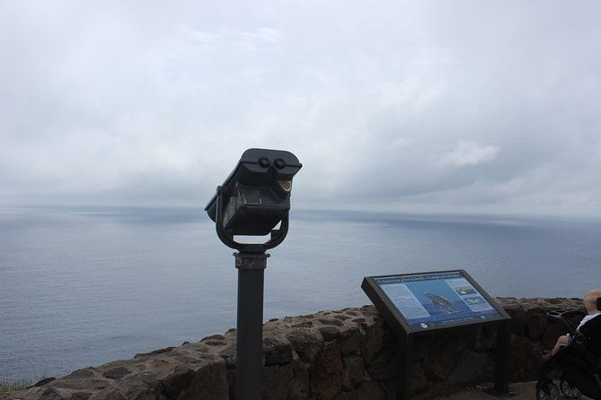 makapuu-lighthouse-trail-and-shuttle-service