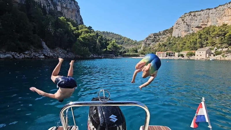 Makarska: 3-island Speedboat Cave & Blue Lagoon Tour - Who Should Consider This Tour?