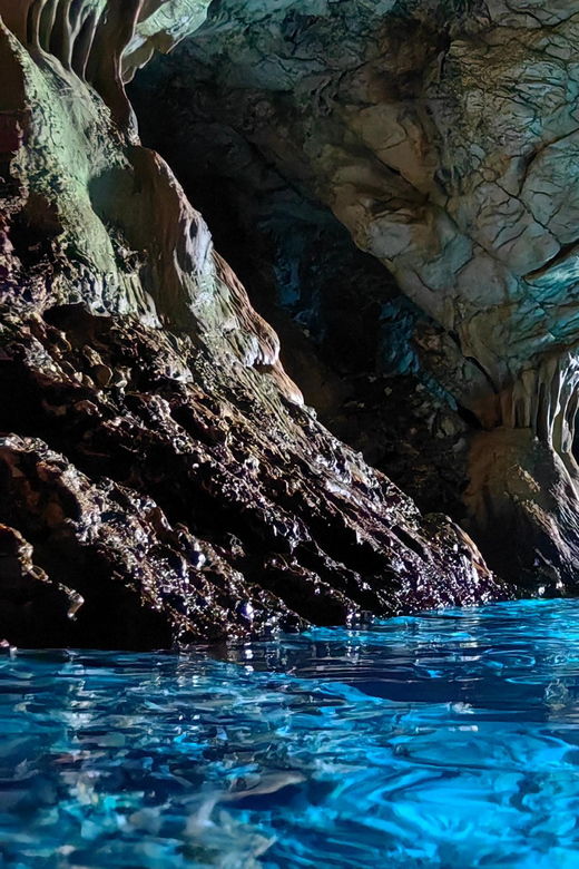 makarska-3-island-speedboat-tourlittle-blue-cave-lagoon