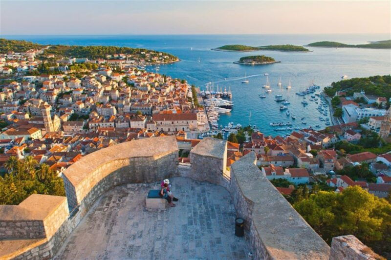 makarska-5-islands-tour-blue-cave-vis-hvar-brac