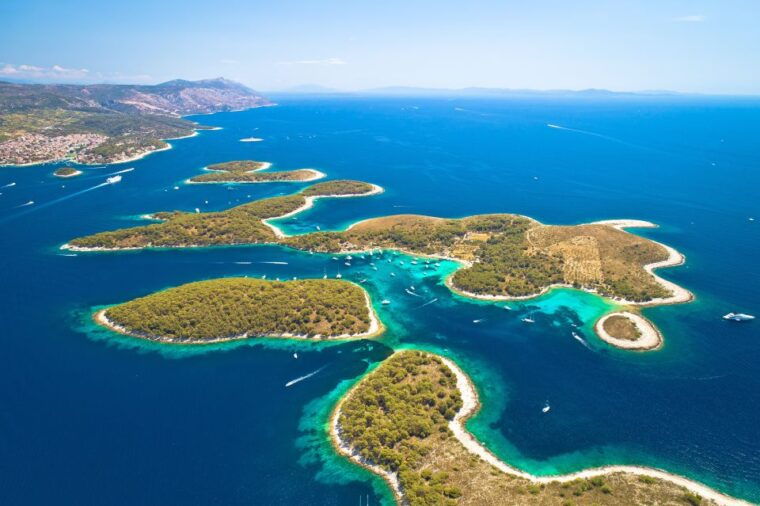 makarska-5-islands-tour-blue-cave-vis-hvar-brac