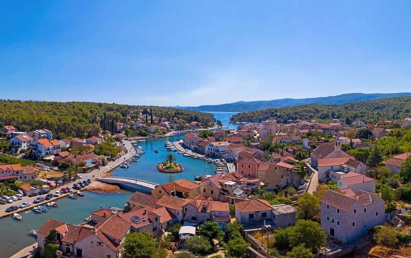 Makarska: Private Boat Tour 3 Islands - Who Is This Tour Best For?
