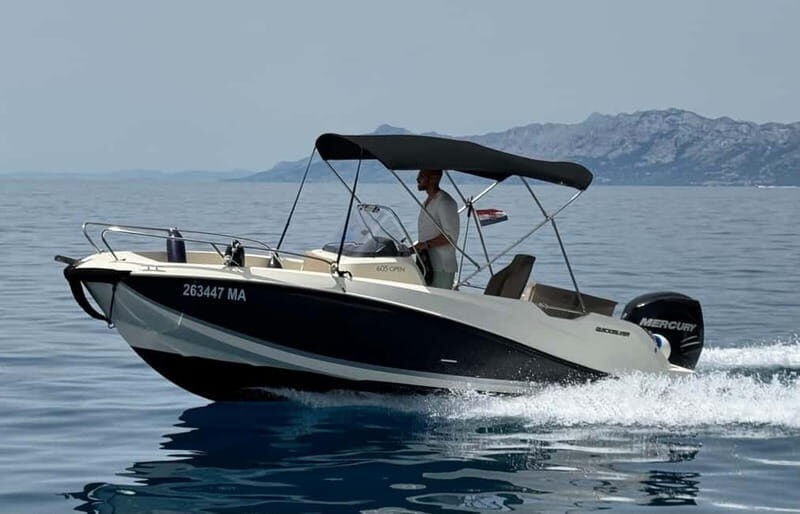 Makarska: Sunset private or group boat tour from Makarska - The Experience in Detail