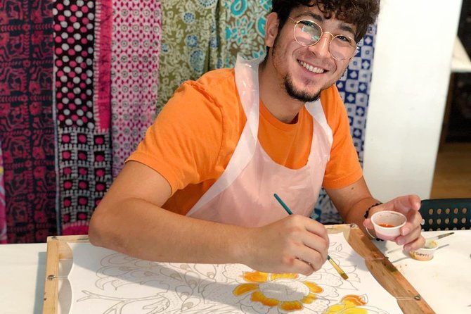 make-and-paint-a-malaysian-batik-scarf-in-aventura-florida