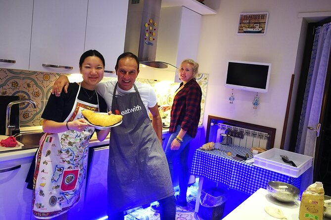 make-neapolitan-pizza-with-a-view-of-naples