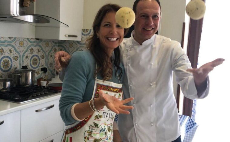 make-neapolitan-pizza-with-a-view-of-naples-like-no-other