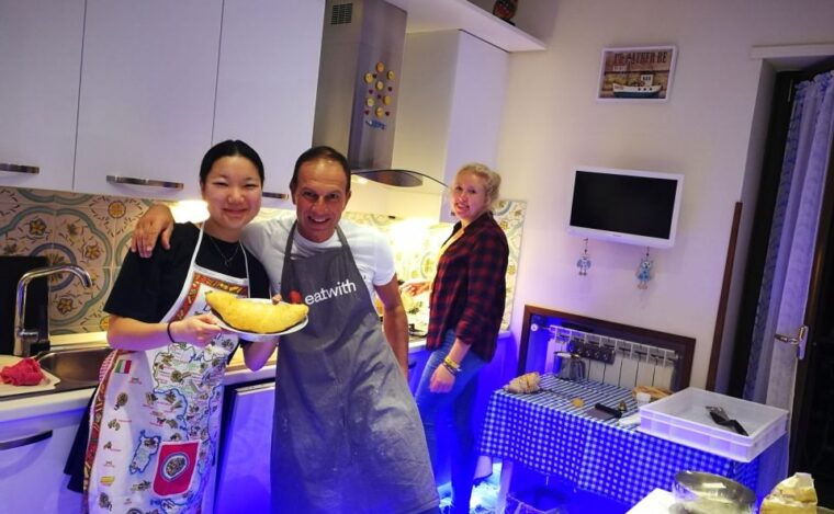 make-neapolitan-pizza-with-a-view-of-naples-like-no-other