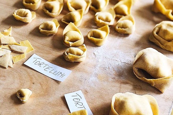make-pasta-with-merve-tastetour-original-balsamic-vinegar