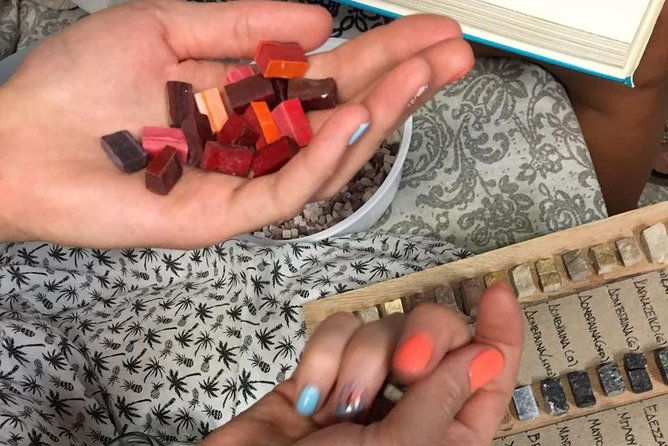 make-your-own-athenian-mosaic-art-piece-souvenir-to-take-home-in-just-3-hours