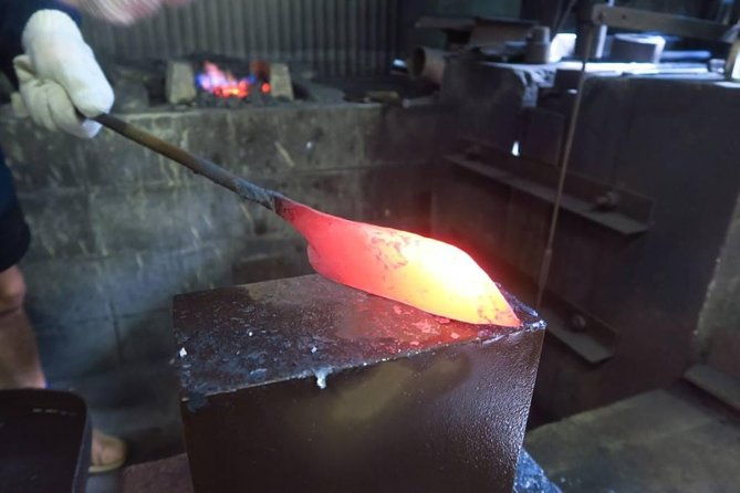 make-your-own-kitchen-knife-with-a-master-blacksmith-in-shimanto