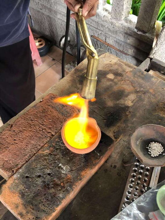 make-your-own-silver-jewelry-at-celuk-bali-silver-class