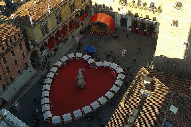 Make your Romantic Proposal in the City of Love - Who Should Consider This Tour?
