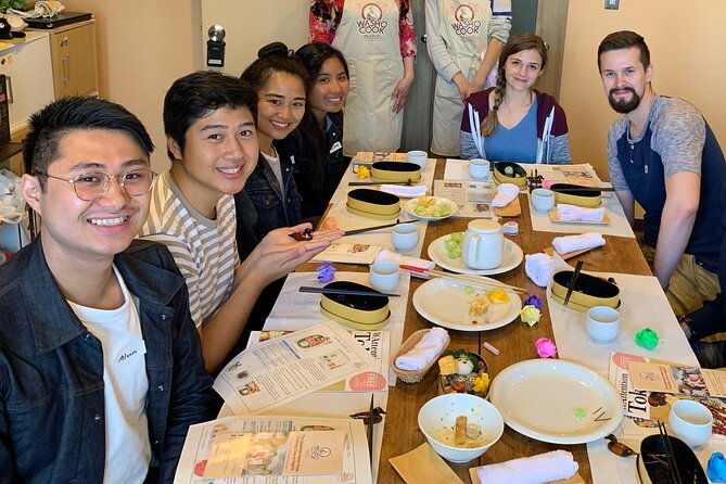 making-a-bento-box-with-cute-character-look-in-japan