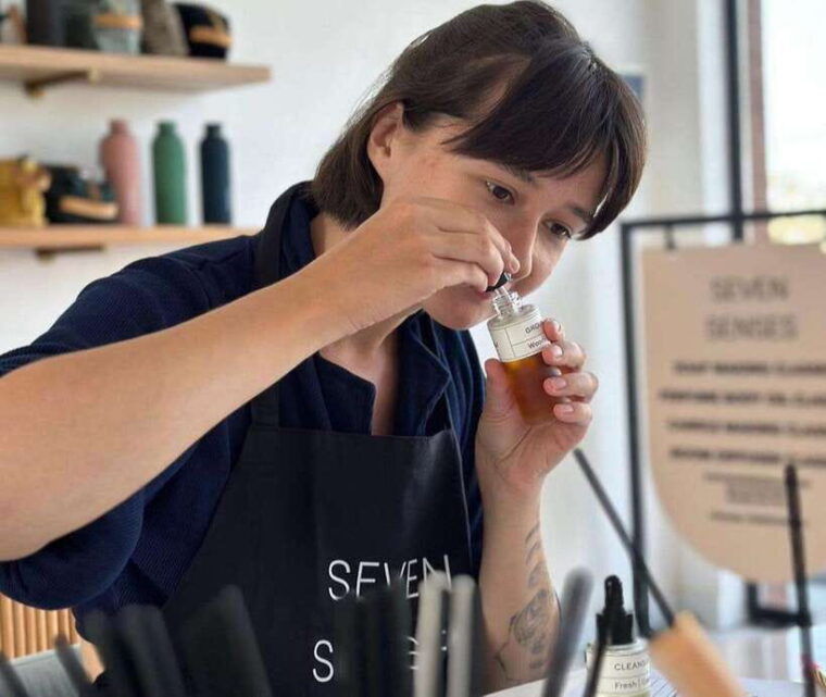 making-body-oil-class