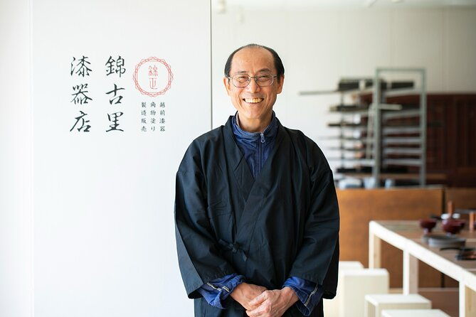 making-of-echizen-lacquerware-and-lacquering-tray-experience