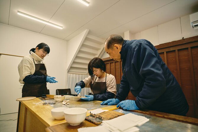 making-of-echizen-lacquerware-and-lacquering-tray-experience