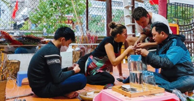 Making the paper flower's experience in Hue - What Makes This Experience Unique