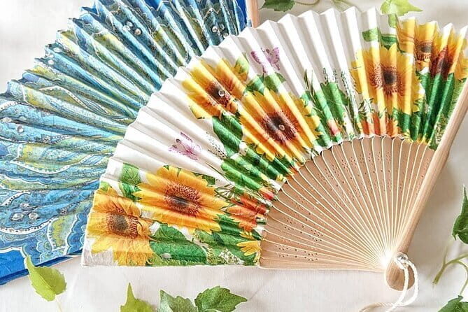 Making traditional Japanese cultural fans in Tokyo - A Detailed Look at the Fan-Making Experience