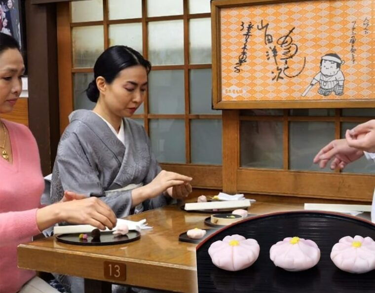 making-wagashi-japanese-sweets-at-tokyos-koboji-temple